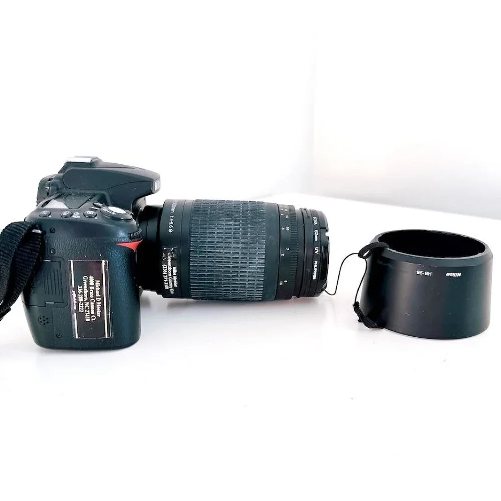 NIKON D90 DIGITAL CAMERA NIKKOR 70-300mm LENSDX SWM VR ED LENS BAG CHARGER